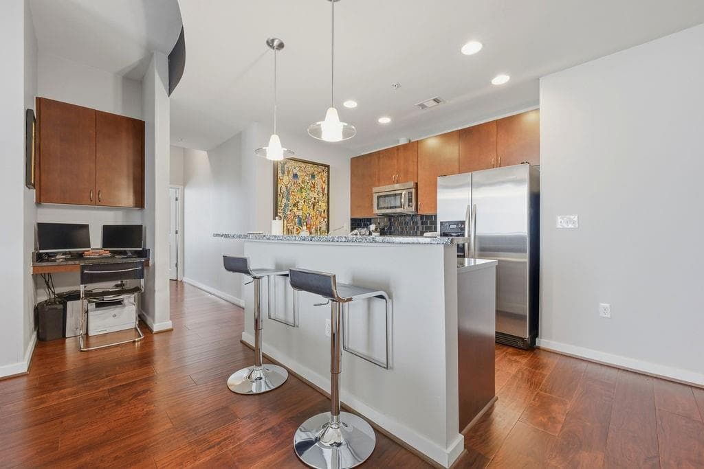 3 bedroom, 3 bathroom, 1,929 sq ft condominium for sale at 400 W Peachtree Street 2801-2, Atlanta, GA 30308 — photo 5