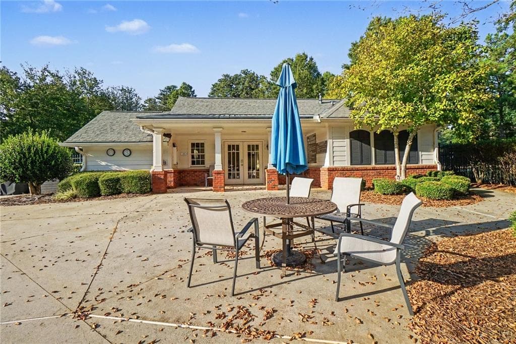 6 bedroom, 6 bathroom, 3,897 sq ft single family residence for sale at 755 Bethany Green Court, Milton, GA 30004 — photo 6
