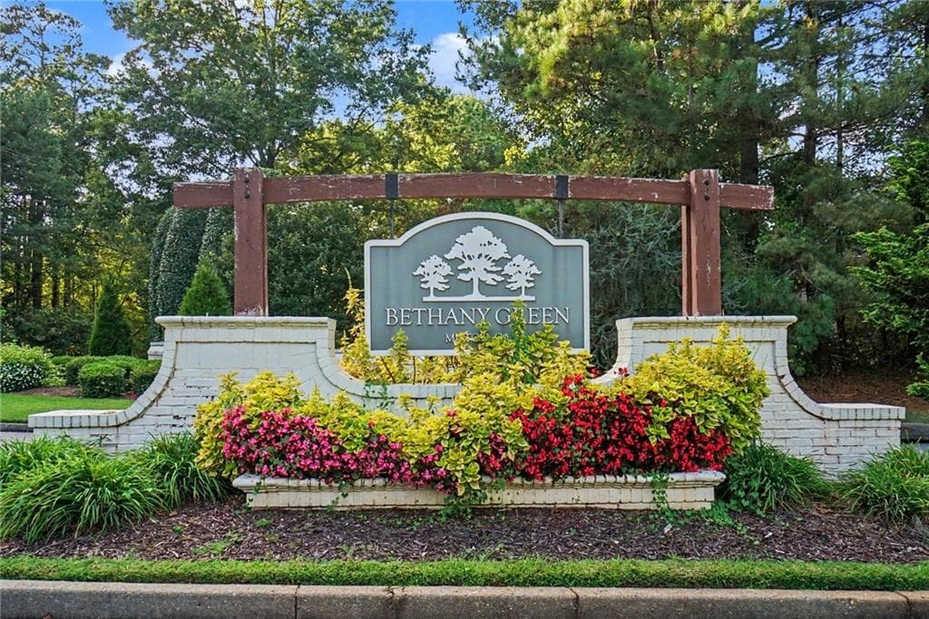 6 bedroom, 6 bathroom, 3,897 sq ft single family residence for sale at 755 Bethany Green Court, Milton, GA 30004 — photo 8