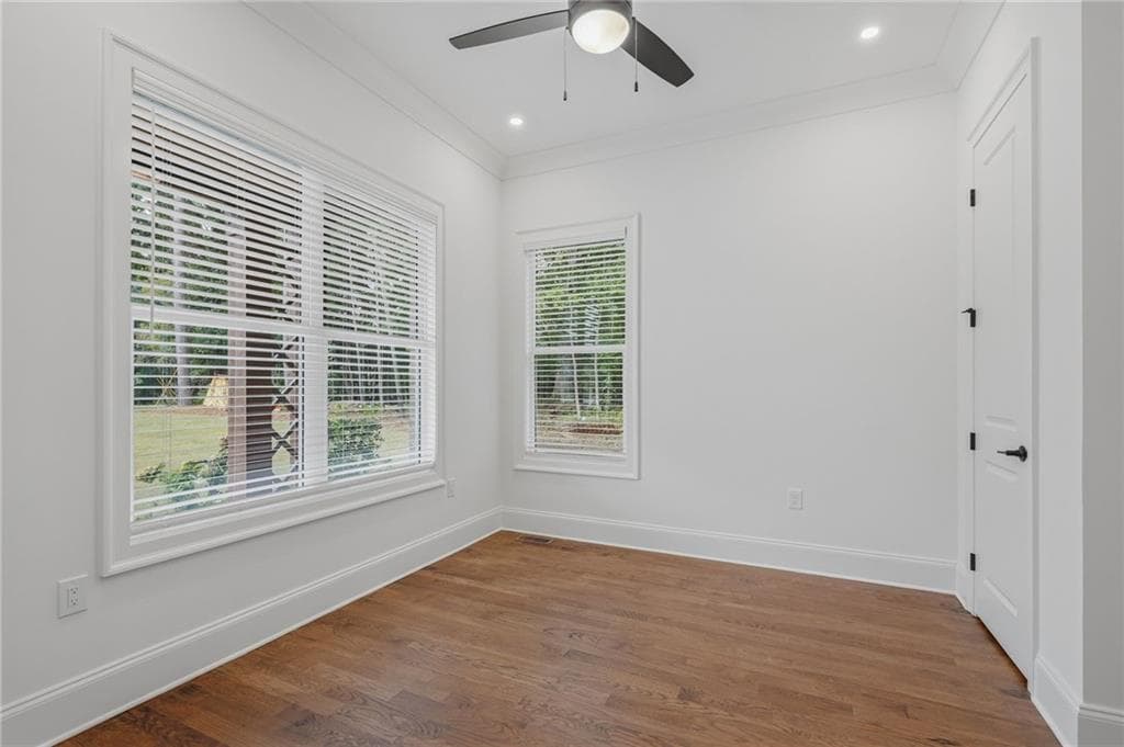 5 bedroom, 4 bathroom, 3,239 sq ft single family residence for sale at 751 N Price Road, Sugar Hill, GA 30518 — photo 8