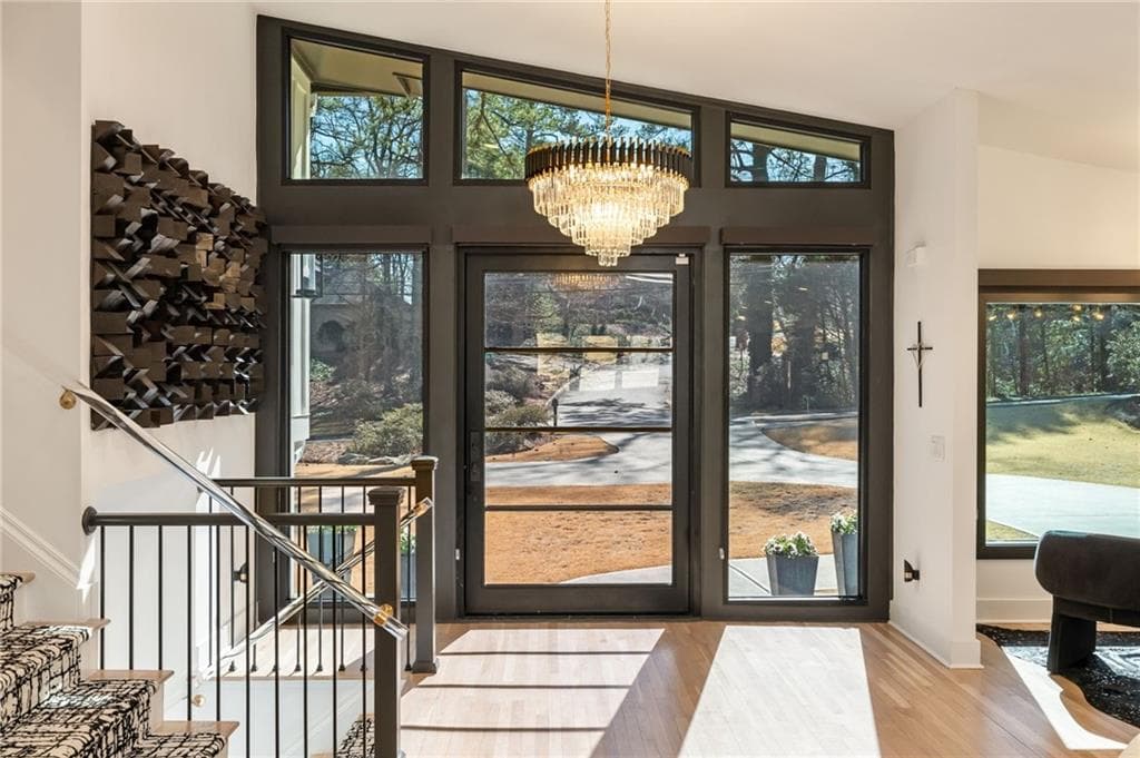 4 bedroom, 3 bathroom, 3,400 sq ft single family residence for sale at 4217 Paces Ferry Road, Atlanta, GA 30339 — photo 4