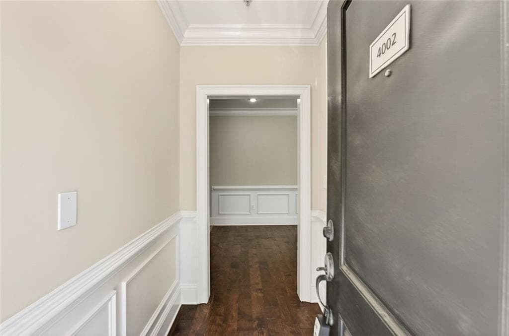 1 bedroom, 1 bathroom, 1,141 sq ft condominium for rent at 2300 Peachford Road 4002, Dunwoody, GA 30338 for $2,100 a month — photo 2