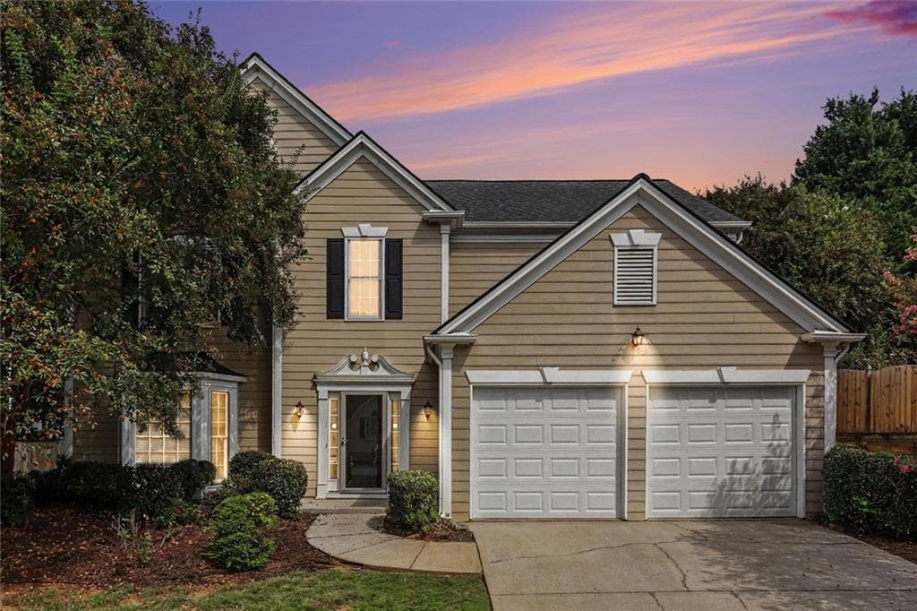 3 bedroom, 3 bathroom, 2,100 sq ft single family residence for sale at 3725 Longlake Drive, Duluth, GA 30097 — photo 2