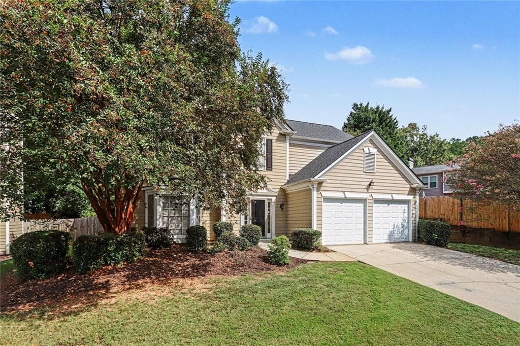 3 bedroom, 3 bathroom, 2,100 sq ft single family residence for sale at 3725 Longlake Drive, Duluth, GA 30097 — photo 5