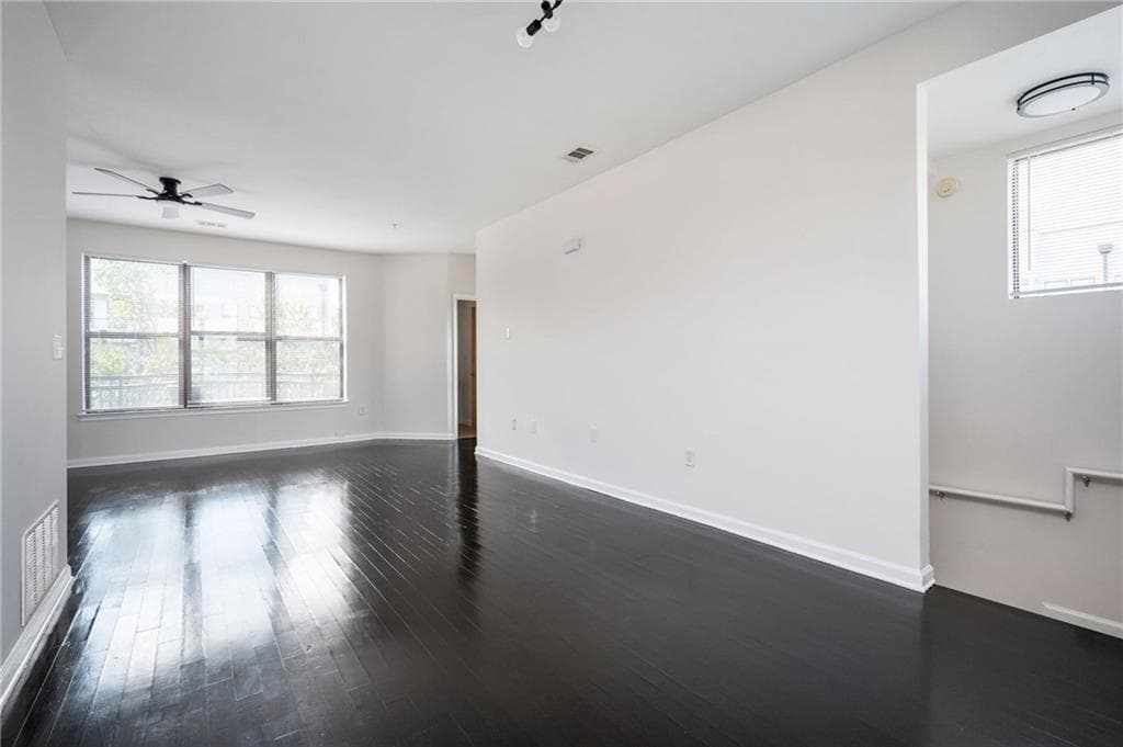 2 bedroom, 3 bathroom, 1,534 sq ft condominium for sale at 898 Oak Street 2006, Atlanta, GA 30310 — photo 8