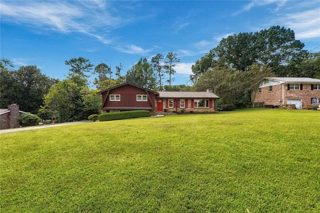3 bedroom, 2 bathroom, 1,632 sq ft single family residence for sale at 610 Evergreen Drive, Woodstock, GA 30188 — photo 3
