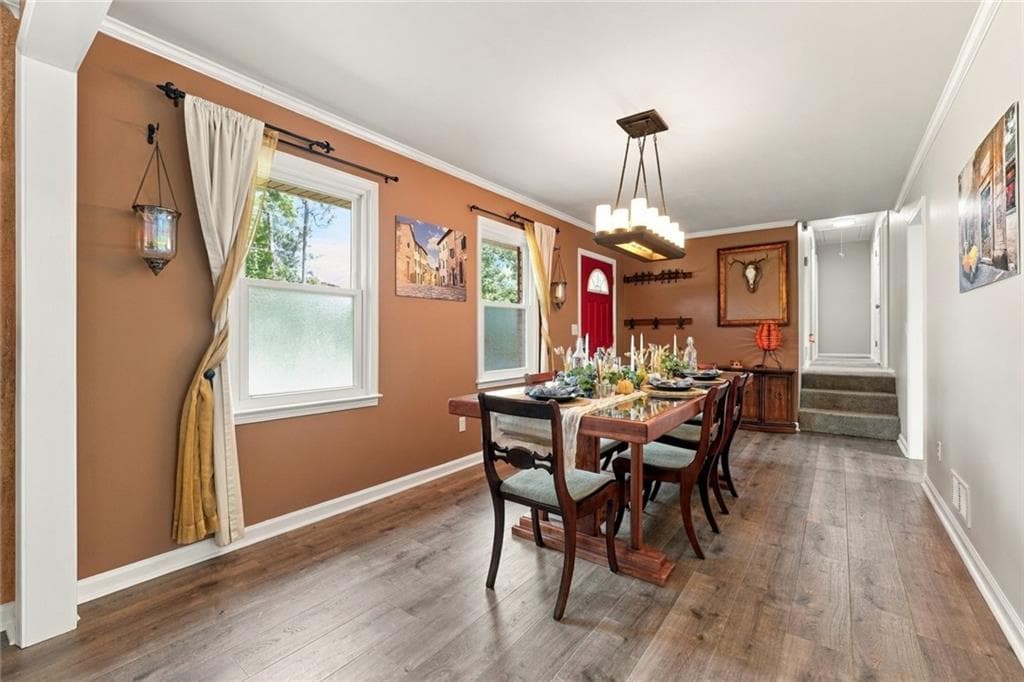 3 bedroom, 2 bathroom, 1,632 sq ft single family residence for sale at 610 Evergreen Drive, Woodstock, GA 30188 — photo 9
