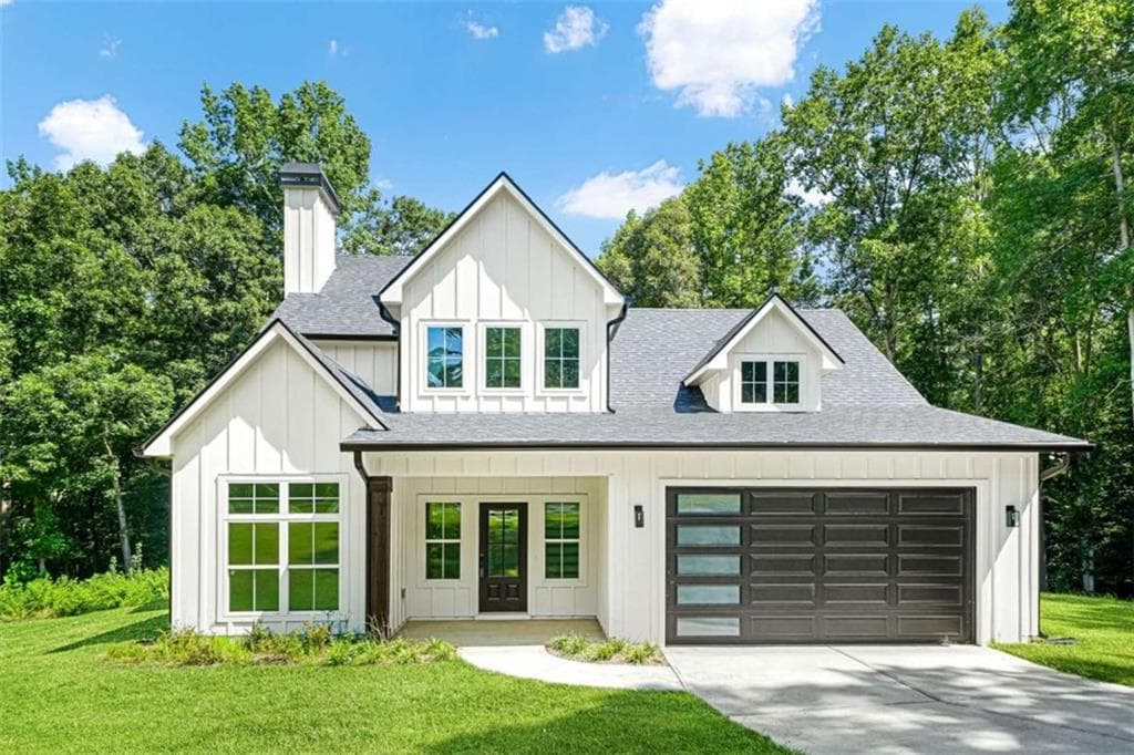 4 bedroom, 3 bathroom, 2,804 sq ft home for sale at 176 Paige Street, Dallas, GA