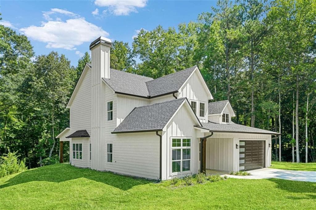 4 bedroom, 3 bathroom, 2,804 sq ft single family residence for sale at 176 Paige Street, Dallas, GA 30132 — photo 2