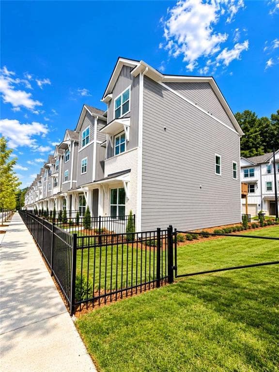 3 bedroom, 4 bathroom townhouse for sale at 1341 Lakota Place, Atlanta, GA 30315 — photo 4