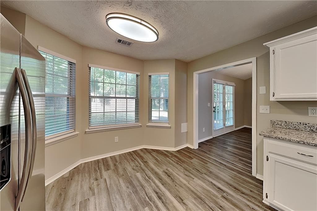 3 bedroom, 3 bathroom, 2,296 sq ft single family residence for rent at 5025 Bent Creek Court, Sugar Hill, GA 30518 for $2,345 a month — photo 4