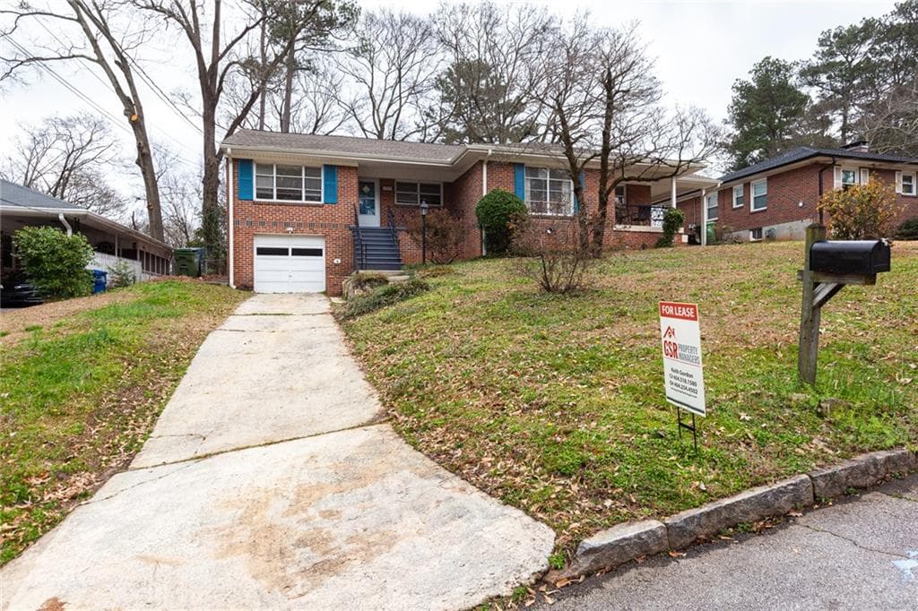 2 bedroom, 1 bathroom, 2,110 sq ft duplex for rent at 1975 Kilburn Drive, Atlanta, GA 30324 for $2,150 a month — photo 2