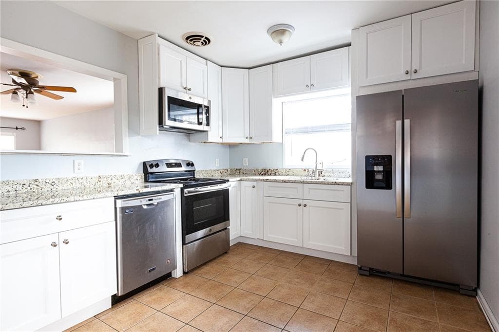2 bedroom, 1 bathroom, 2,110 sq ft duplex for rent at 1975 Kilburn Drive, Atlanta, GA 30324 for $2,150 a month — photo 5