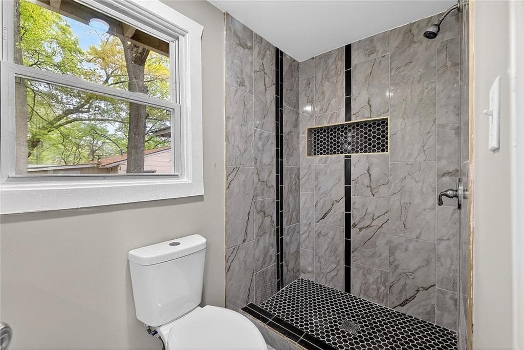 3 bedroom, 3 bathroom, 1,261 sq ft single family residence for sale at 231 Glenrose Circle, Atlanta, GA 30354 — photo 10