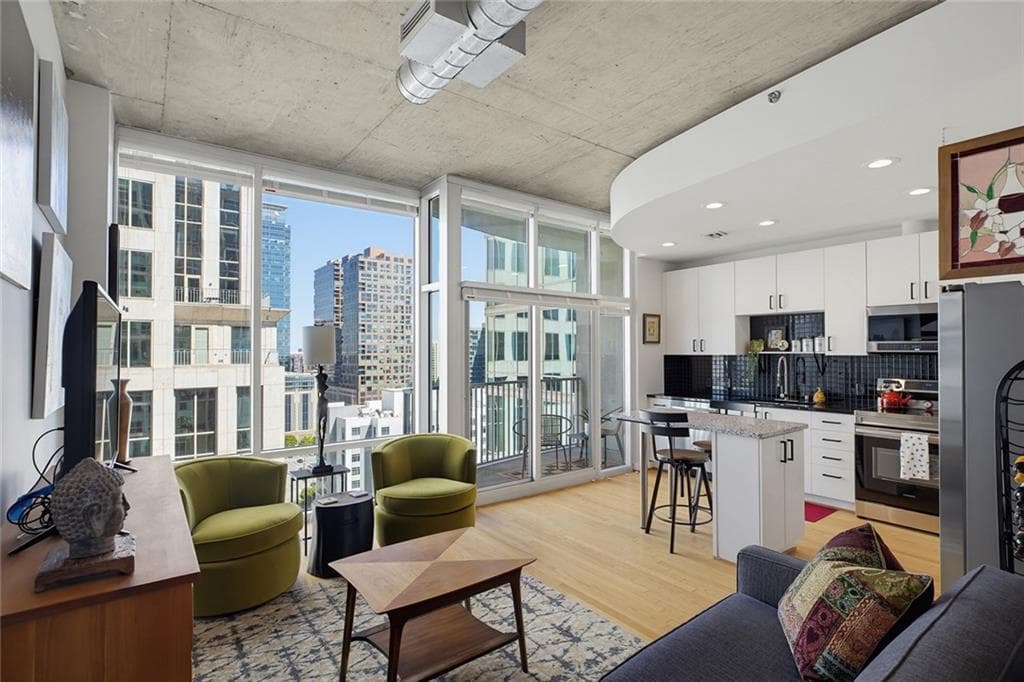 1 bedroom, 1 bathroom, 696 sq ft home for sale at 943 Peachtree Street 1403, Atlanta, GA