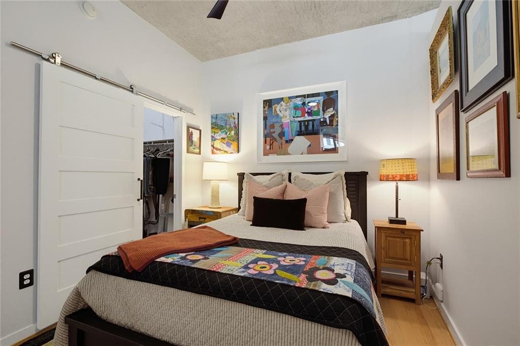 1 bedroom, 1 bathroom, 696 sq ft condominium for sale at 943 Peachtree Street 1403, Atlanta, GA 30309 — photo 10