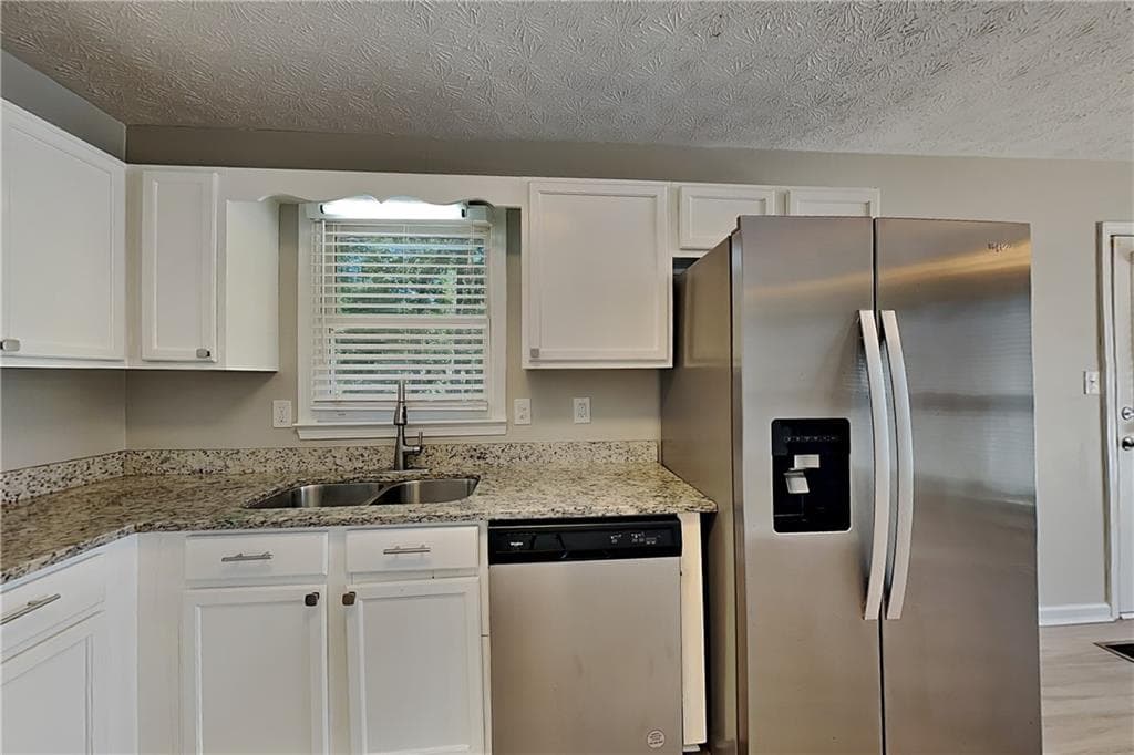 3 bedroom, 2 bathroom, 1,284 sq ft single family residence for rent at 89 Silverthorne Circle, Douglasville, GA 30134 for $1,875 a month — photo 4