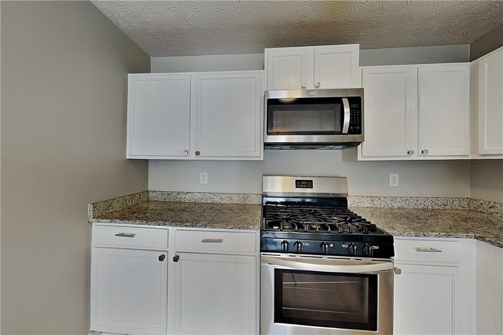 3 bedroom, 2 bathroom, 1,284 sq ft single family residence for rent at 89 Silverthorne Circle, Douglasville, GA 30134 for $1,875 a month — photo 5