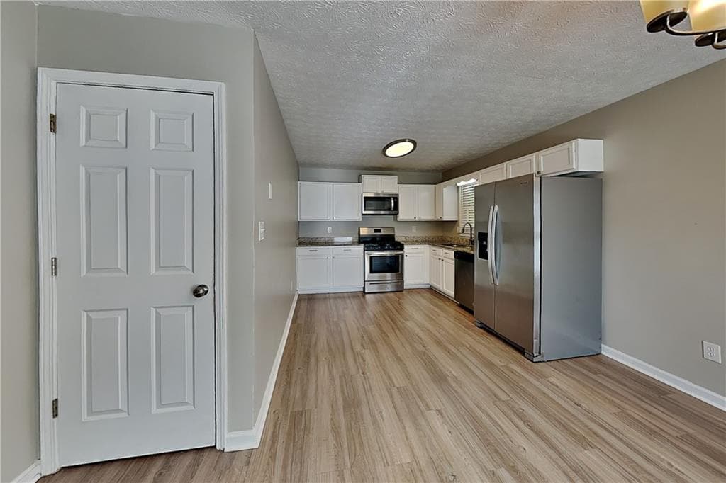 3 bedroom, 2 bathroom, 1,284 sq ft single family residence for rent at 89 Silverthorne Circle, Douglasville, GA 30134 for $1,875 a month — photo 6
