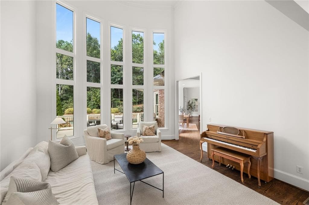 5 bedroom, 6 bathroom, 6,433 sq ft single family residence for sale at 8030 Coventry Pointe, Suwanee, GA 30024 — photo 3