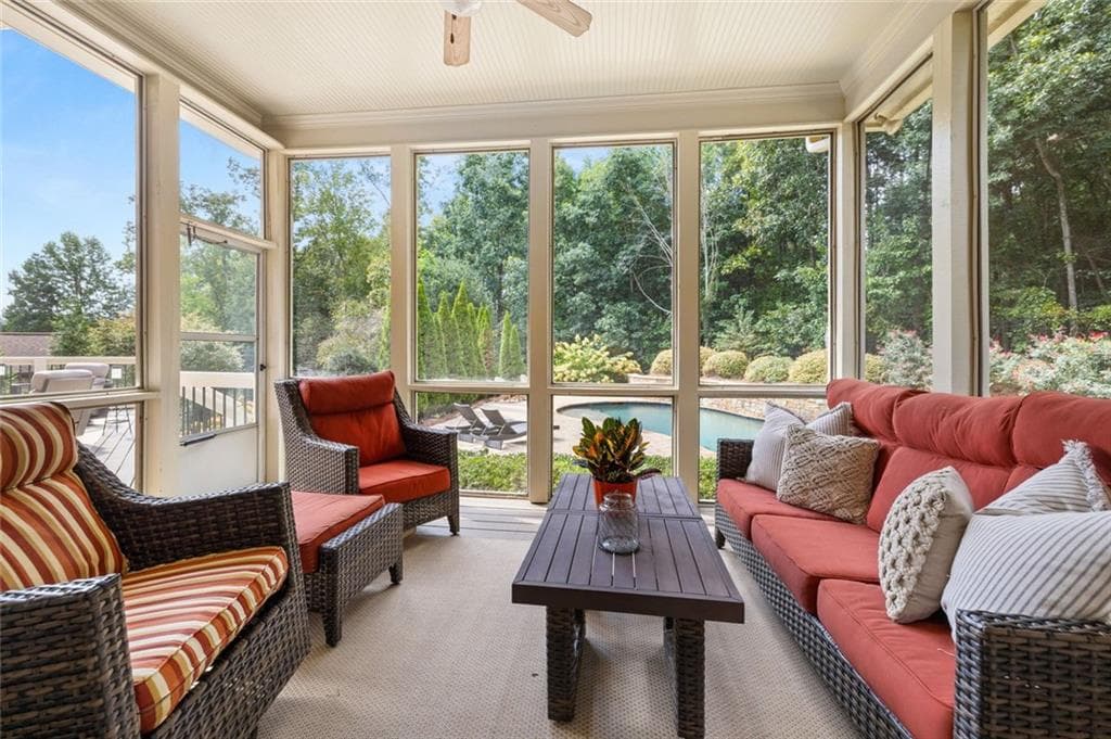 5 bedroom, 6 bathroom, 6,433 sq ft single family residence for sale at 8030 Coventry Pointe, Suwanee, GA 30024 — photo 4
