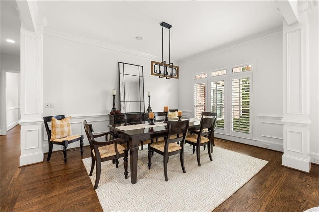 5 bedroom, 6 bathroom, 6,433 sq ft single family residence for sale at 8030 Coventry Pointe, Suwanee, GA 30024 — photo 6