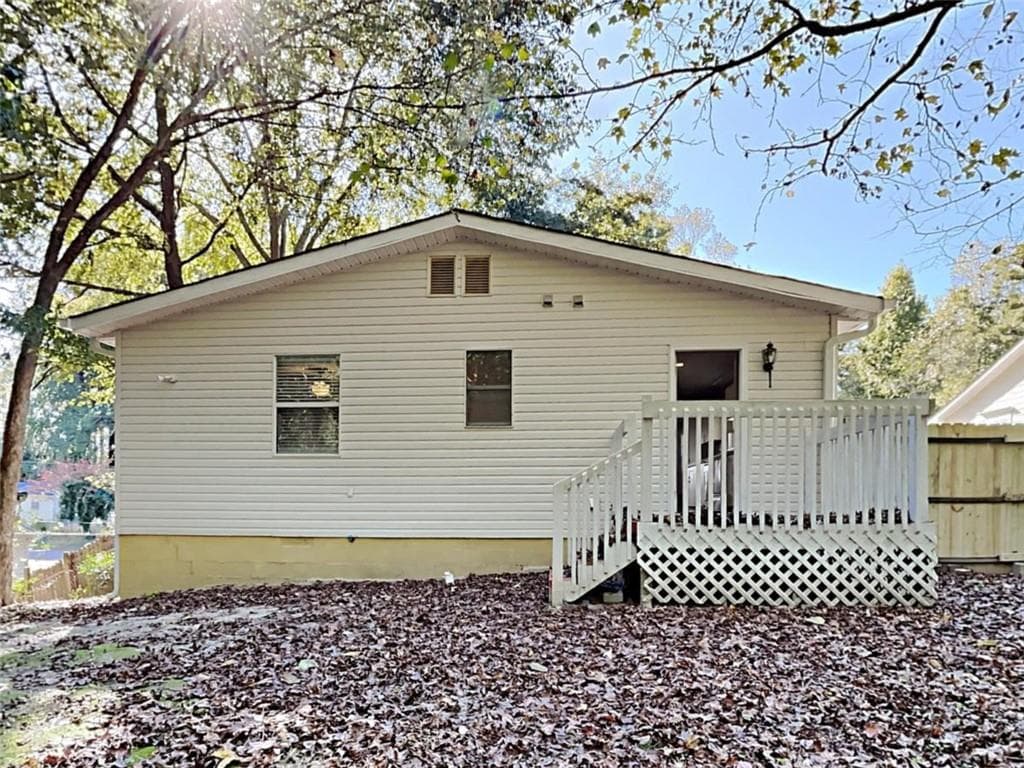 3 bedroom, 2 bathroom, 1,295 sq ft single family residence for sale at 5779 Hillside Drive, Atlanta, GA 30340 — photo 2