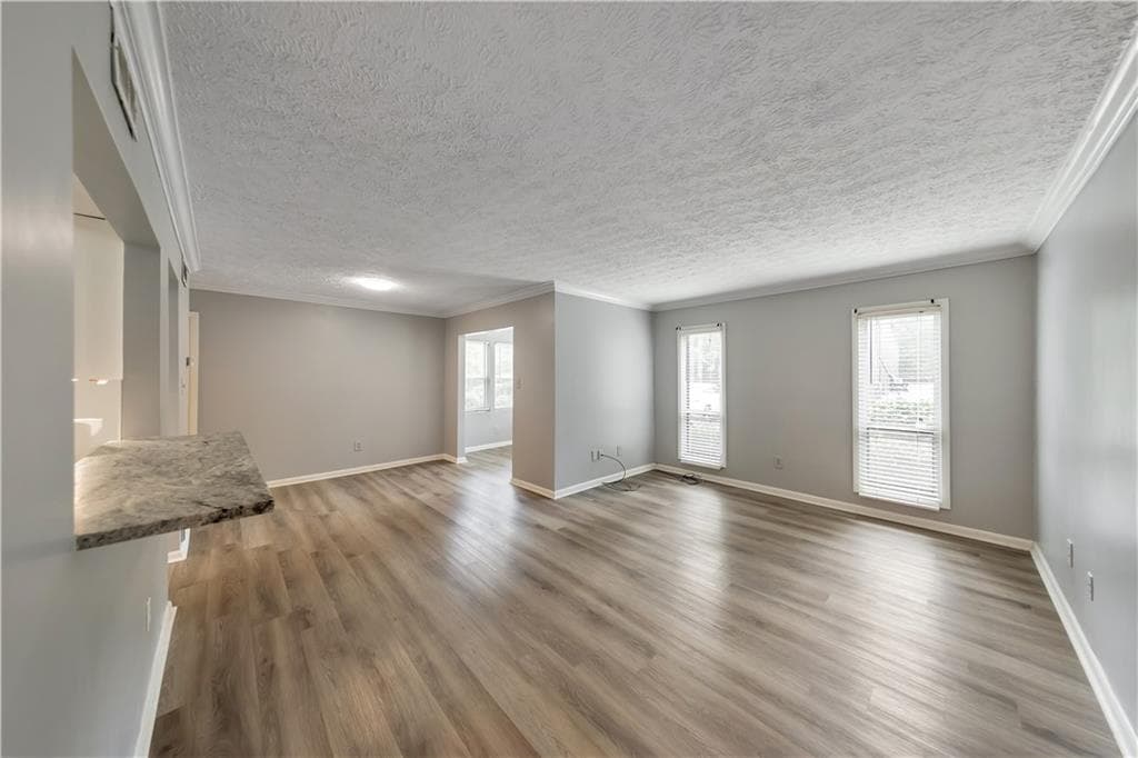 1 bedroom, 1 bathroom, 748 sq ft condominium for rent at 5159 Roswell Road 6, Atlanta, GA 30342 for $1,600 a month — photo 2