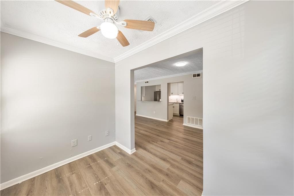 1 bedroom, 1 bathroom, 748 sq ft condominium for rent at 5159 Roswell Road 6, Atlanta, GA 30342 for $1,600 a month — photo 6