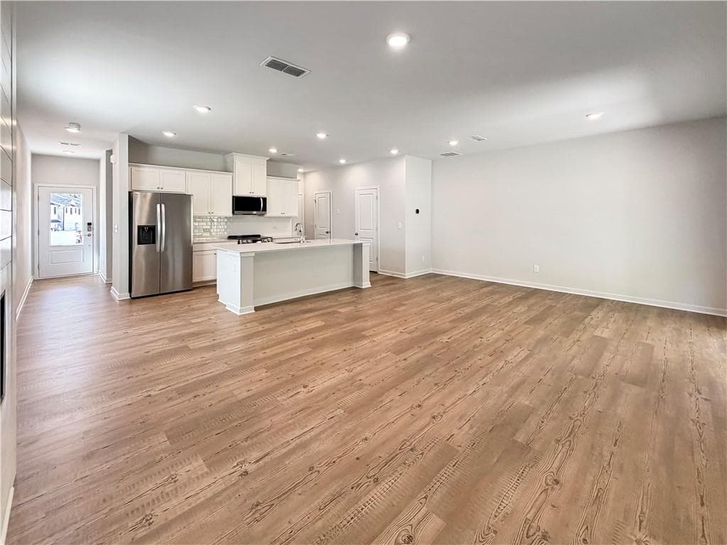 3 bedroom, 3 bathroom, 1,850 sq ft townhouse for rent at 7477 Clover Lane, Flowery Branch, GA 30542 for $2,250 a month — photo 4