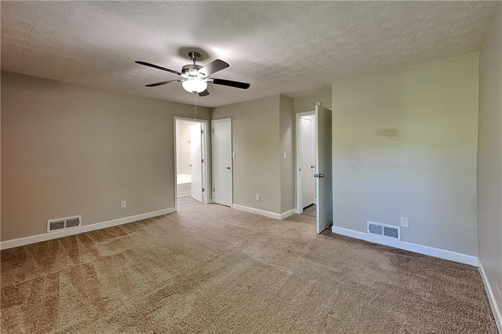 4 bedroom, 3 bathroom, 2,492 sq ft single family residence for rent at 4049 Evelyn Drive, Powder Springs, GA 30127 for $2,240 a month — photo 7