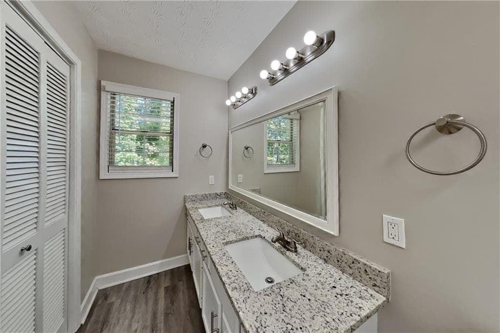 4 bedroom, 3 bathroom, 2,492 sq ft single family residence for rent at 4049 Evelyn Drive, Powder Springs, GA 30127 for $2,240 a month — photo 9