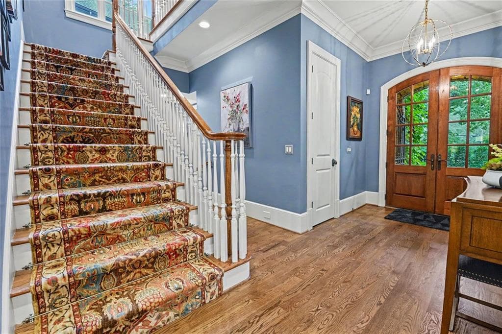 6 bedroom, 8 bathroom, 6,251 sq ft single family residence for rent at 3901 N Stratford Road, Atlanta, GA 30342 for $13,500 a month — photo 4