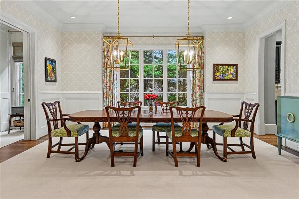 6 bedroom, 8 bathroom, 6,251 sq ft single family residence for rent at 3901 N Stratford Road, Atlanta, GA 30342 for $13,500 a month — photo 7