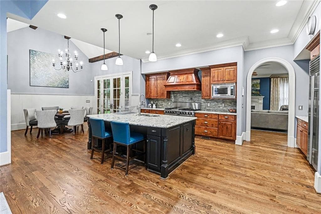 6 bedroom, 8 bathroom, 6,251 sq ft single family residence for rent at 3901 N Stratford Road, Atlanta, GA 30342 for $13,500 a month — photo 8