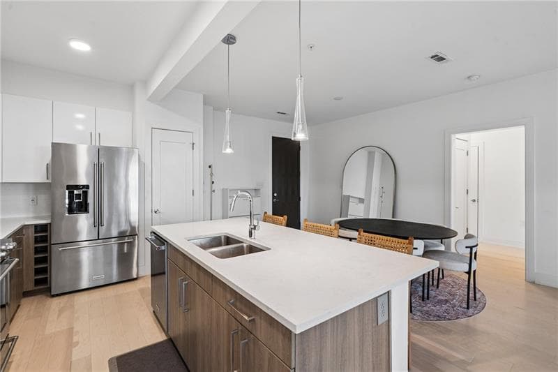 2 bedroom, 2 bathroom, 1,282 sq ft condominium for rent at 775 Juniper Street 319, Atlanta, GA 30308 for $4,000 a month — photo 5