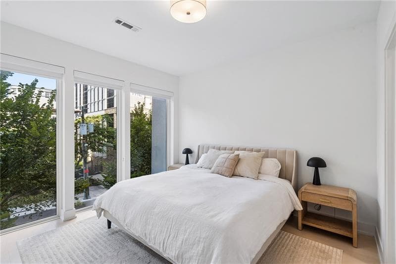 2 bedroom, 2 bathroom, 1,282 sq ft condominium for rent at 775 Juniper Street 319, Atlanta, GA 30308 for $4,000 a month — photo 8