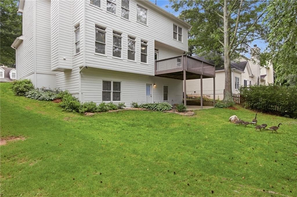 5 bedroom, 4 bathroom, 2,314 sq ft single family residence for sale at 4343 Clairesbrook Lane, Acworth, GA 30101 — photo 5