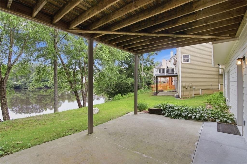 5 bedroom, 4 bathroom, 2,314 sq ft single family residence for sale at 4343 Clairesbrook Lane, Acworth, GA 30101 — photo 9