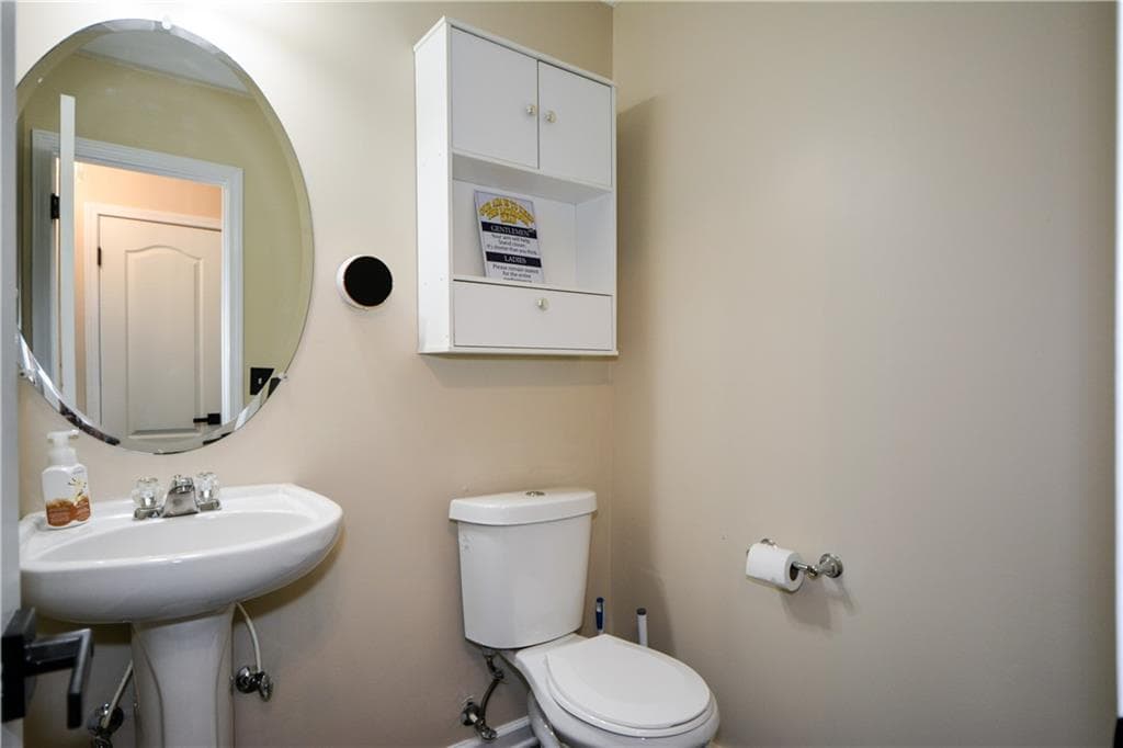 3 bedroom, 3 bathroom, 2,316 sq ft single family residence for sale at 4400 Mortons Way, Ellenwood, GA 30294 — photo 9
