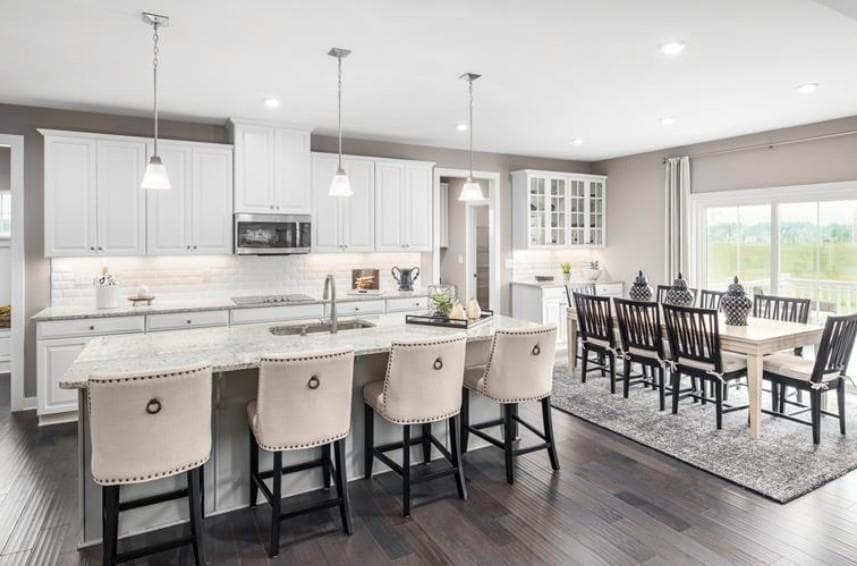 4 bedroom, 3 bathroom, 4,228 sq ft single family residence for sale at 420 Huntcliff Drive, Fayetteville, GA 30214 — photo 2