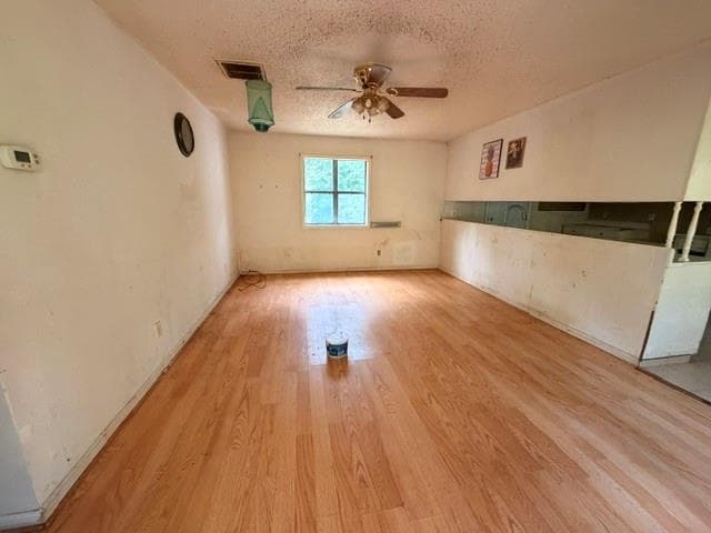 2 bedroom, 1 bathroom, 1,080 sq ft single family residence for sale at 73 Amanda Lane, Cartersville, GA 30120 — photo 3