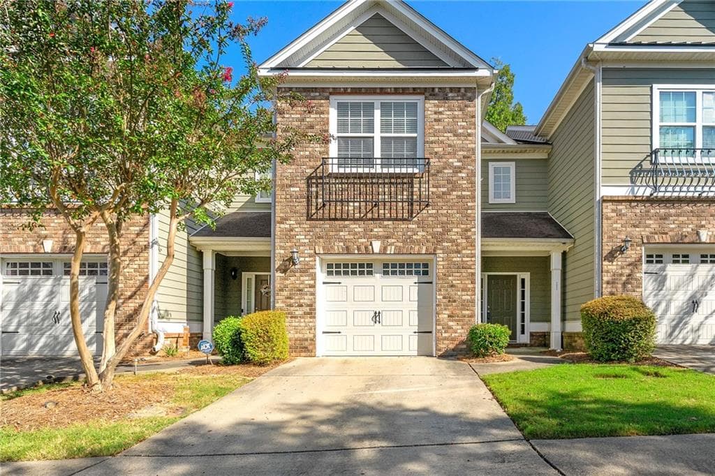 3 bedroom, 3 bathroom, 1,613 sq ft townhouse for rent at 7632 Rutgers Circle, Fairburn, GA 30213 for $2,000 a month