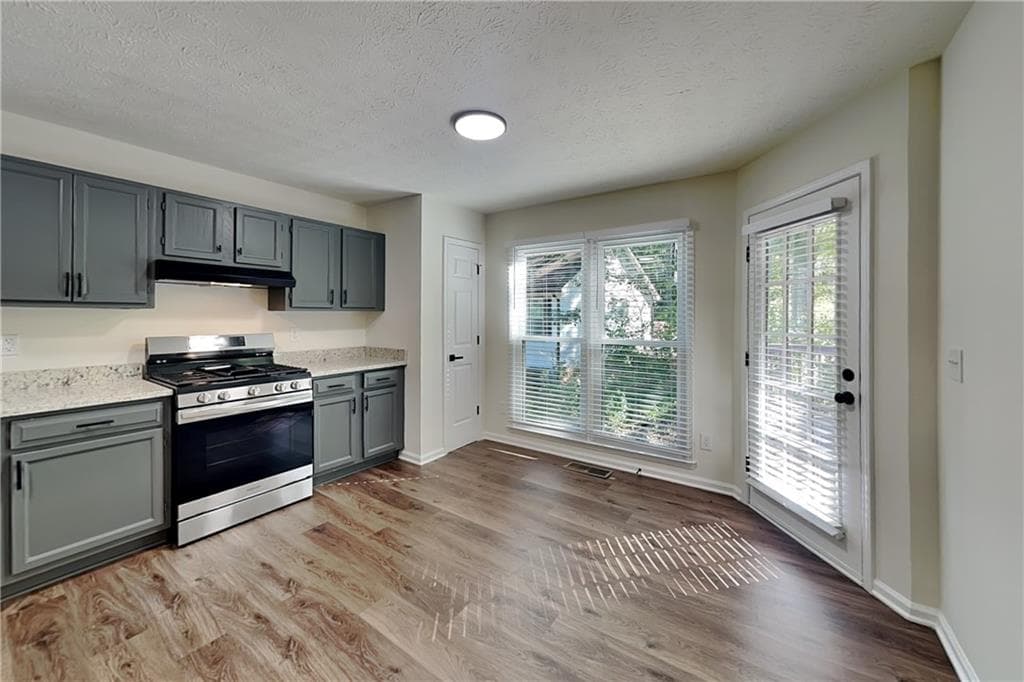 3 bedroom, 2 bathroom, 2,010 sq ft single family residence for rent at 4928 Olde Mill Drive, Marietta, GA 30066 for $2,375 a month — photo 6