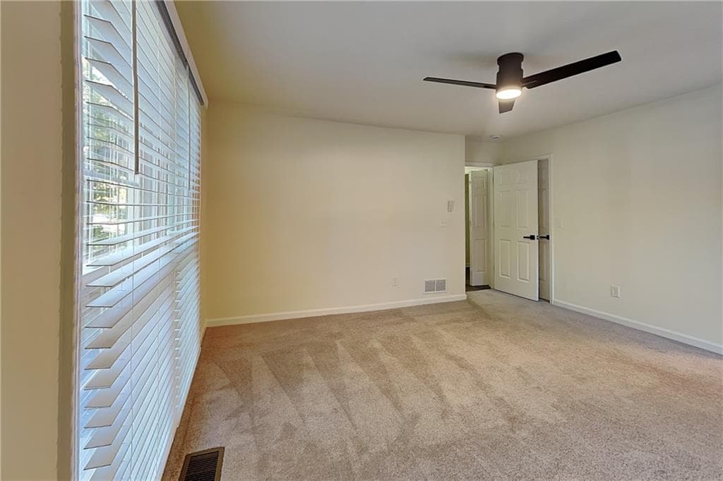 3 bedroom, 2 bathroom, 2,010 sq ft single family residence for rent at 4928 Olde Mill Drive, Marietta, GA 30066 for $2,375 a month — photo 9