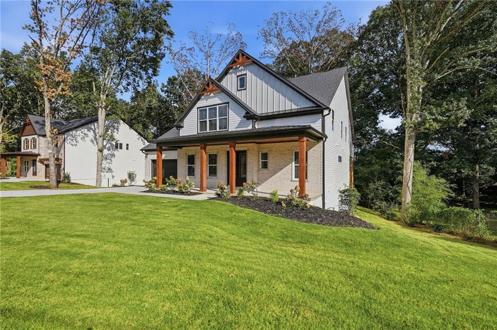 5 bedroom, 4 bathroom, 2,981 sq ft single family residence for sale at 741 N Price Road, Sugar Hill, GA 30518 — photo 3
