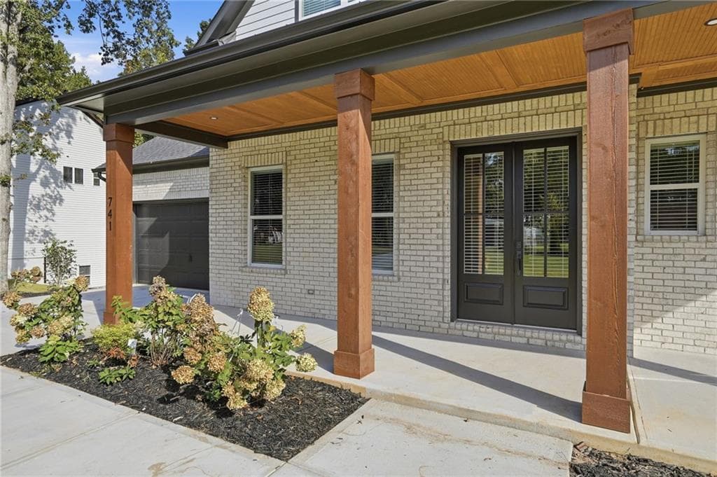 5 bedroom, 4 bathroom, 2,981 sq ft single family residence for sale at 741 N Price Road, Sugar Hill, GA 30518 — photo 4