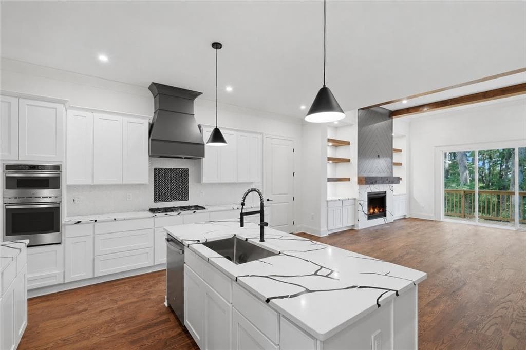 5 bedroom, 4 bathroom, 2,981 sq ft single family residence for sale at 741 N Price Road, Sugar Hill, GA 30518 — photo 10