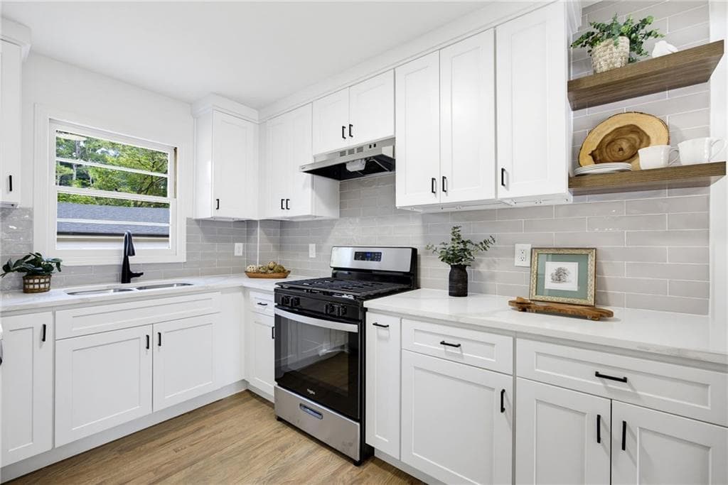 4 bedroom, 2 bathroom, 1,248 sq ft single family residence for sale at 950 Dale Drive, Mableton, GA 30126 — photo 6