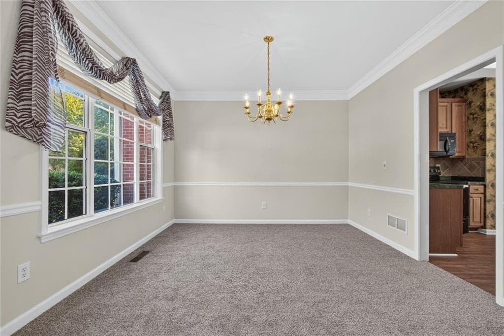 5 bedroom, 3 bathroom, 2,693 sq ft single family residence for sale at 775 Abercorn Drive, Atlanta, GA 30331 — photo 8